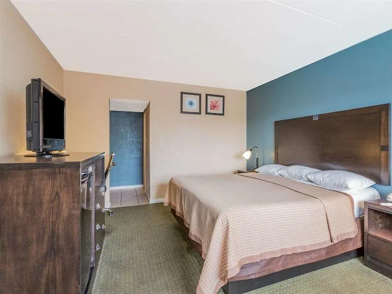 Hotel Atlantic Inn Virginia Beach