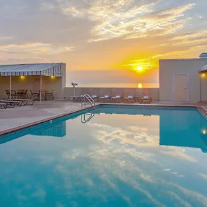 Resort Quarters