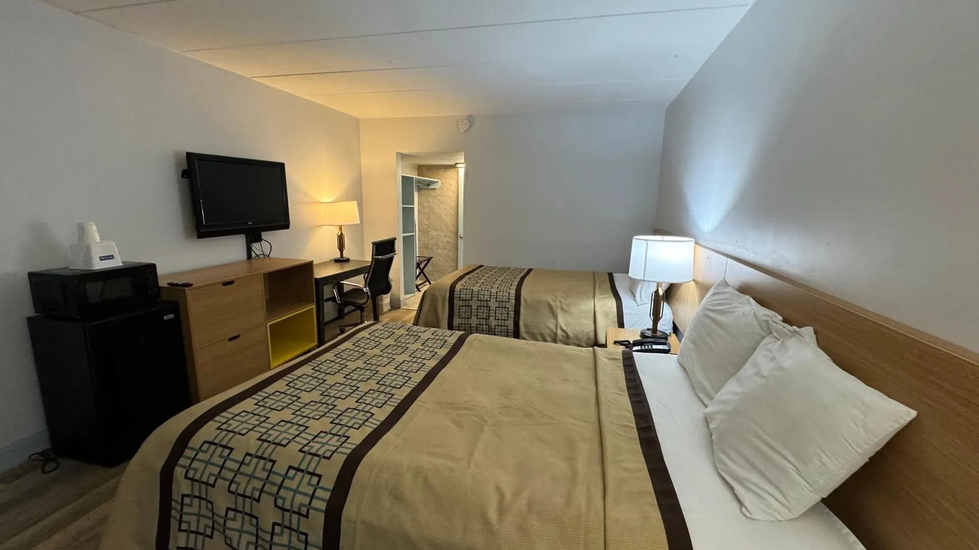 Hotel Atlantic Inn Virginia Beach
