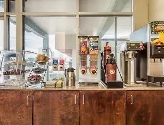 トラベロッジ バイ ウィンダム バージニア ビーチ バージニアビーチ ホテル